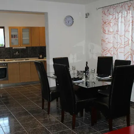 Apartamento Charming Away From
