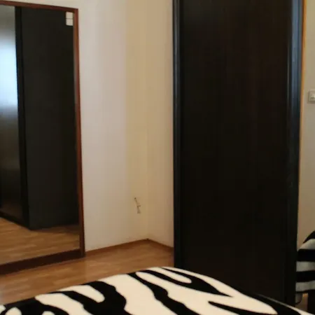 Apartamento Charming Away From Split